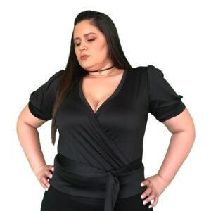 Blusa elástica negra en talla grande